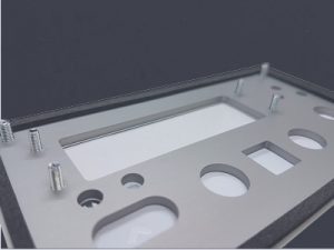 Trägerplatte Folientastatur – Aluminium, Kunststoff oder Edelstahl